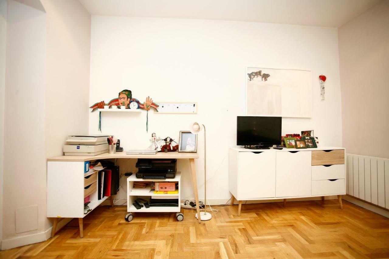 Piso Centrico Con Patio Apartment Bilbao Exterior photo